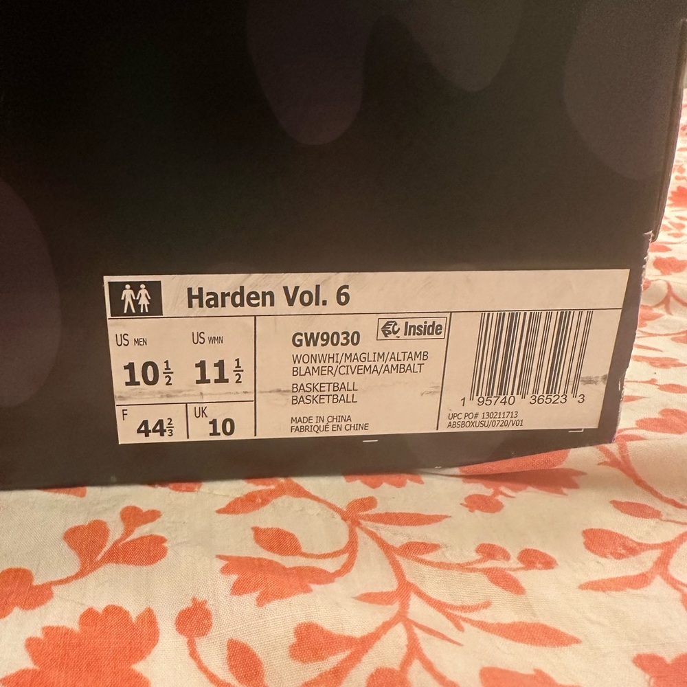 Men’s adidas Harden Vol. 6 Athletic Shoes - Picture 2 of 9